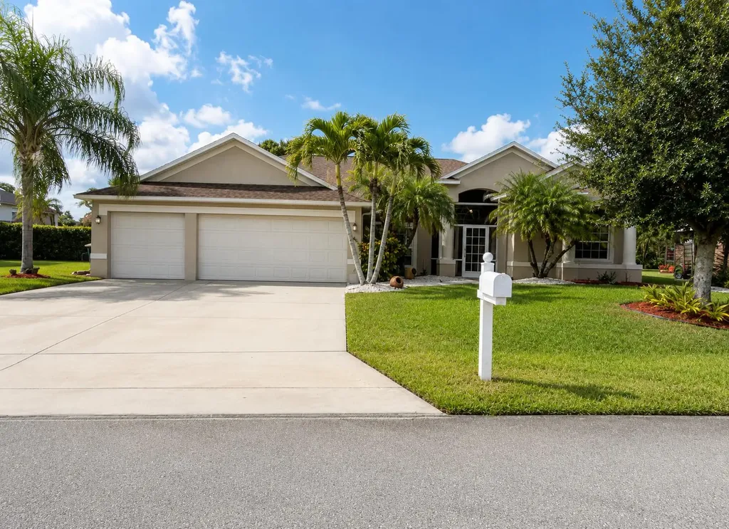 2811 Serenity Circle S Fort Pierce FL 34981