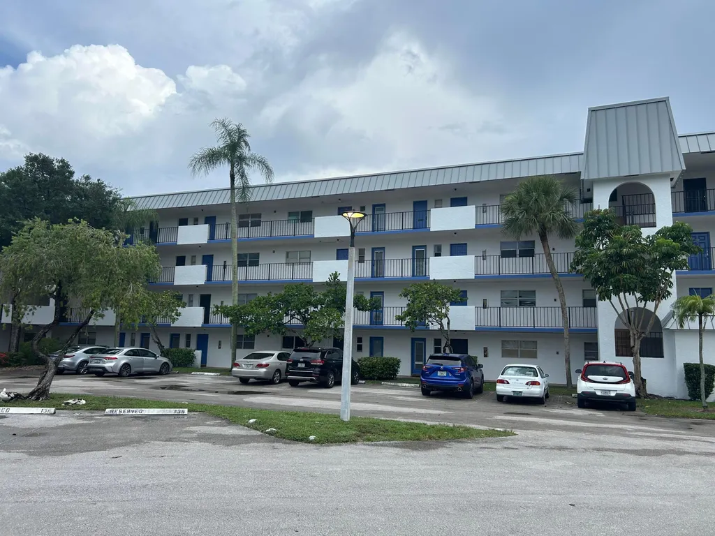 6100 S Falls Circle Drive Lauderhill FL 33319