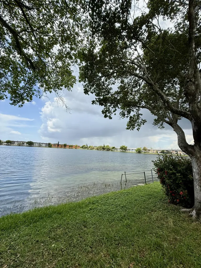 300 NE 191st Street Miami FL 33179
