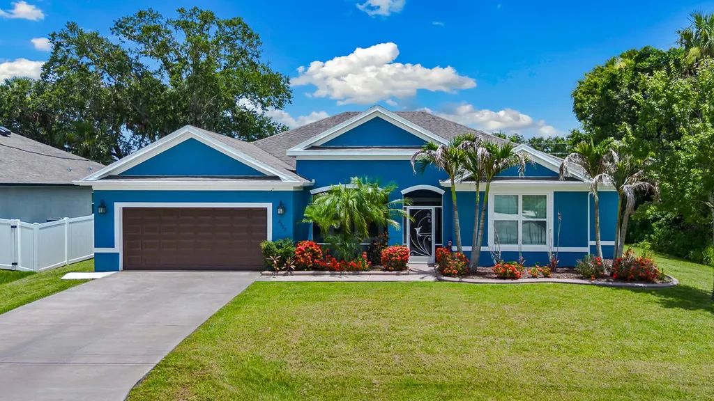 2357 SW Independence Road Port St Lucie FL 34953