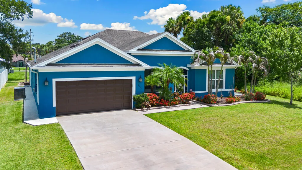 2357 SW Independence Road Port St Lucie FL 34953
