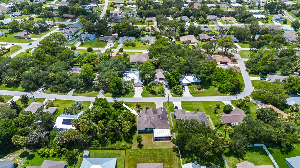 2357 SW Independence Road Port St Lucie FL 34953
