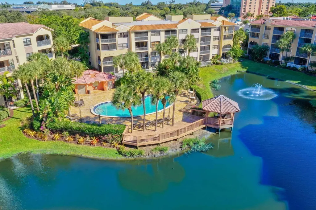 700 Uno Lago Drive Juno Beach FL 33408