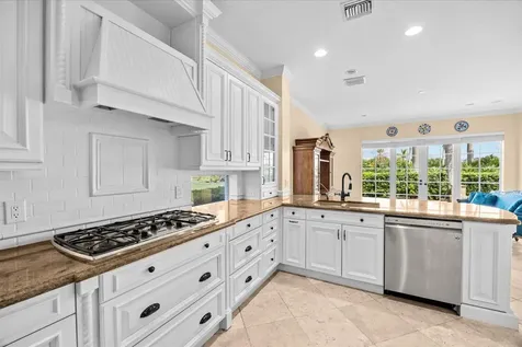 143 SE Bella Strano Port St Lucie FL 34984