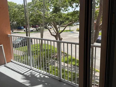 6936 SW 39th Street Davie FL 33314