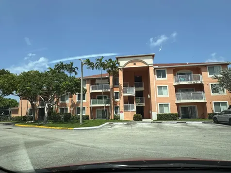 6936 SW 39th Street Davie FL 33314