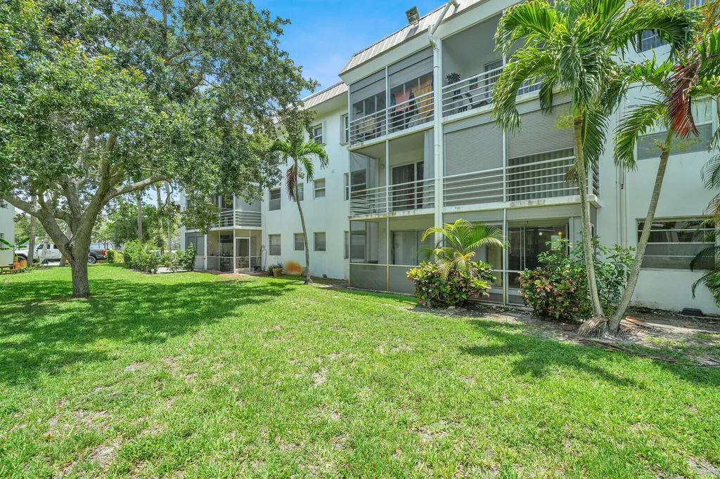 5501 NW 2nd Avenue Boca Raton FL 33487