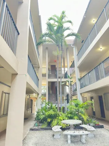 348 S Federal Highway Dania Beach FL 33004