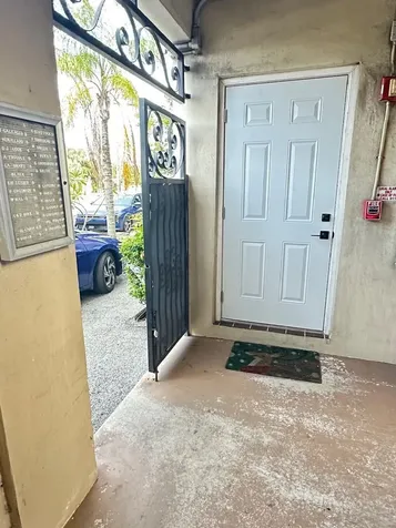 348 S Federal Highway Dania Beach FL 33004