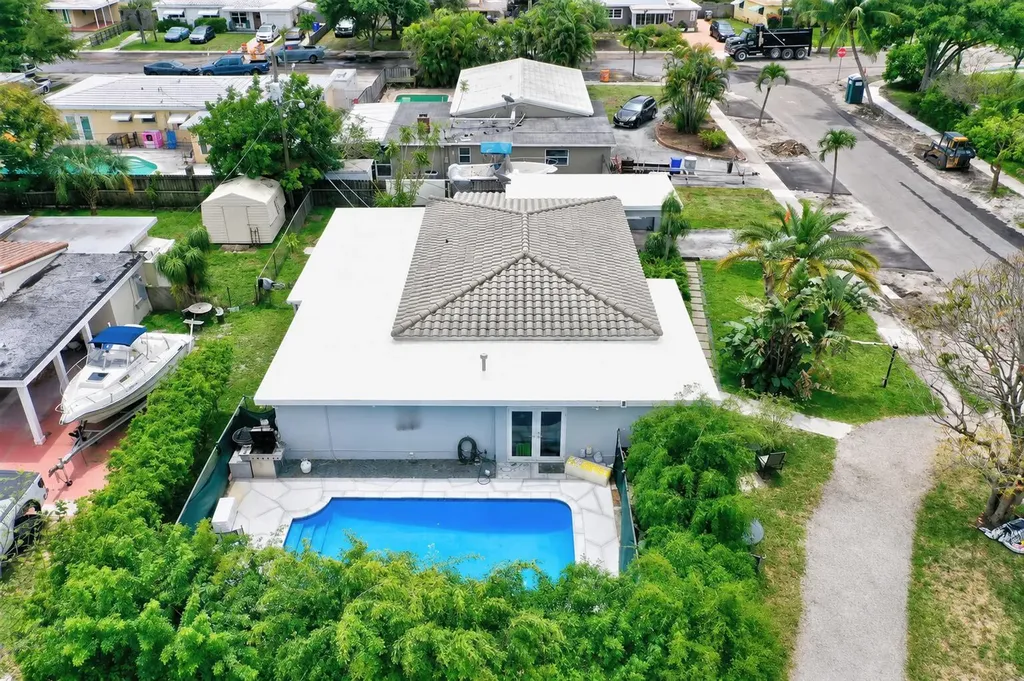 970 SW 3rd Avenue Pompano Beach FL 33060