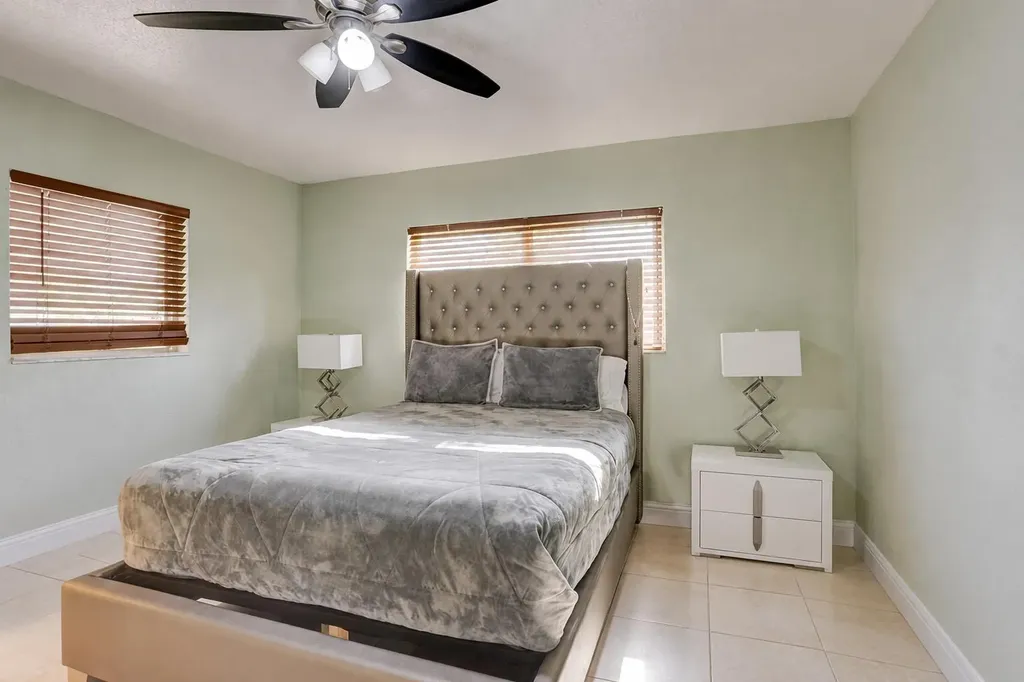 970 SW 3rd Avenue Pompano Beach FL 33060