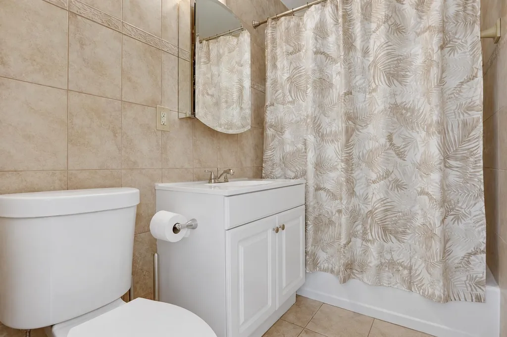 970 SW 3rd Avenue Pompano Beach FL 33060