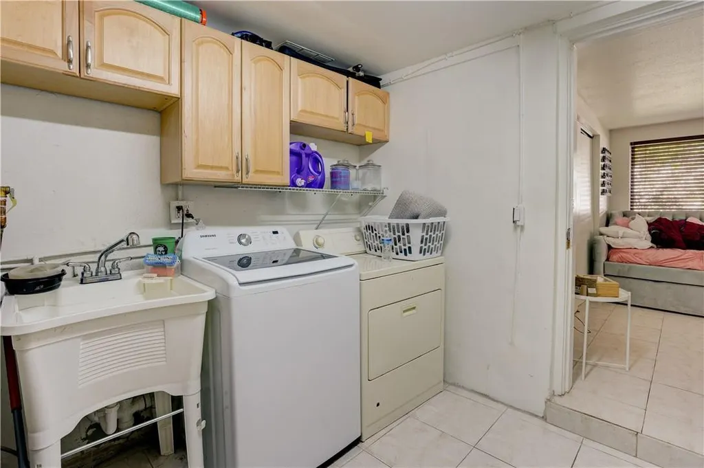 970 SW 3rd Avenue Pompano Beach FL 33060