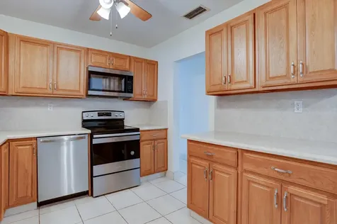 970 SW 3rd Avenue Pompano Beach FL 33060