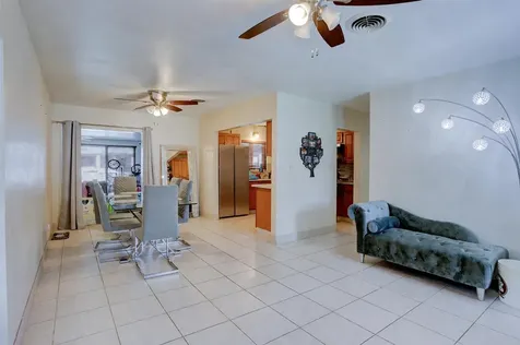 970 SW 3rd Avenue Pompano Beach FL 33060