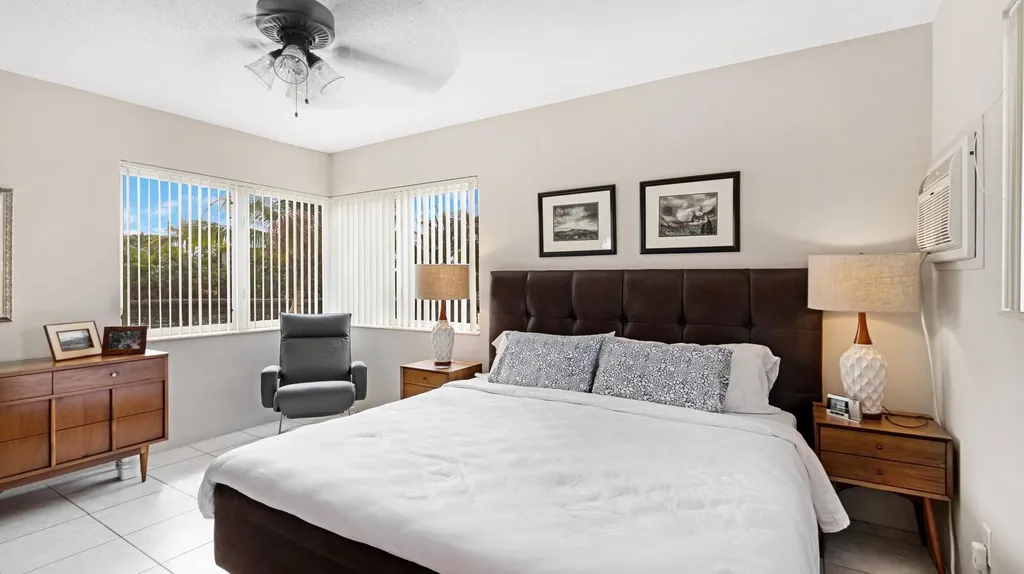2156 NE 27th Drive Wilton Manors FL 33306