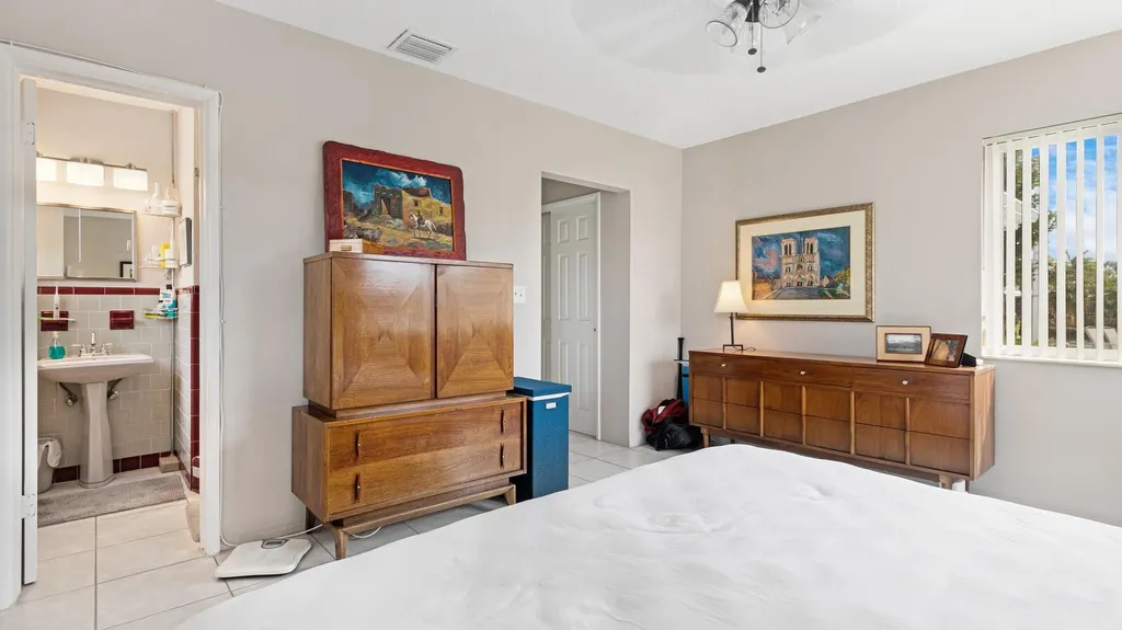 2156 NE 27th Drive Wilton Manors FL 33306