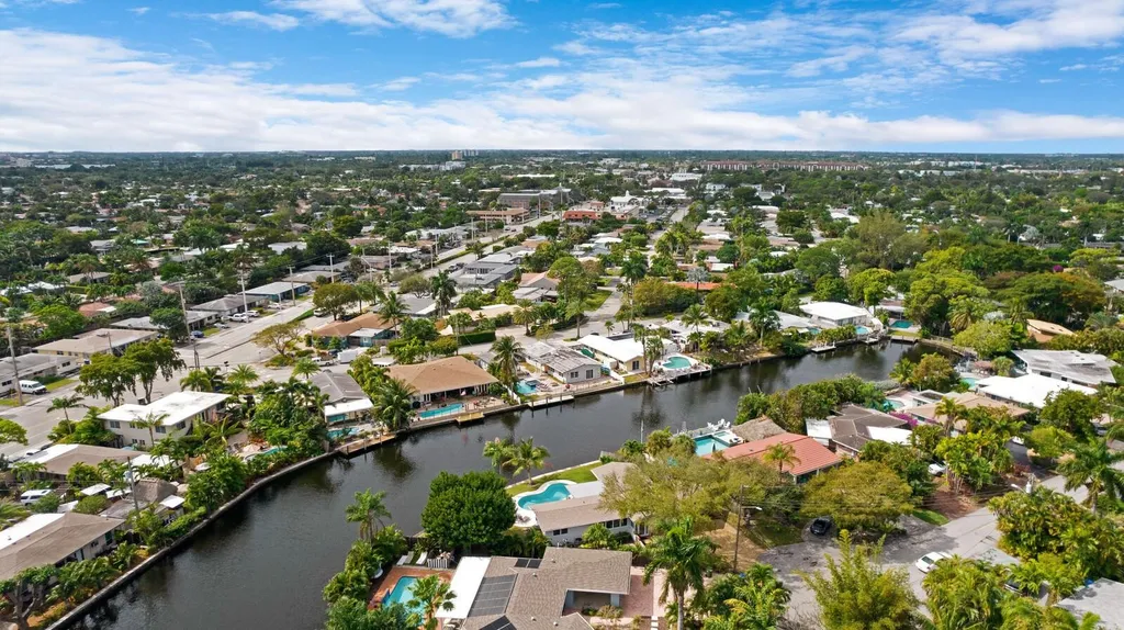 2156 NE 27th Drive Wilton Manors FL 33306