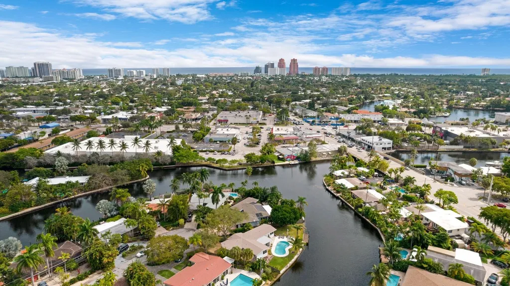 2156 NE 27th Drive Wilton Manors FL 33306