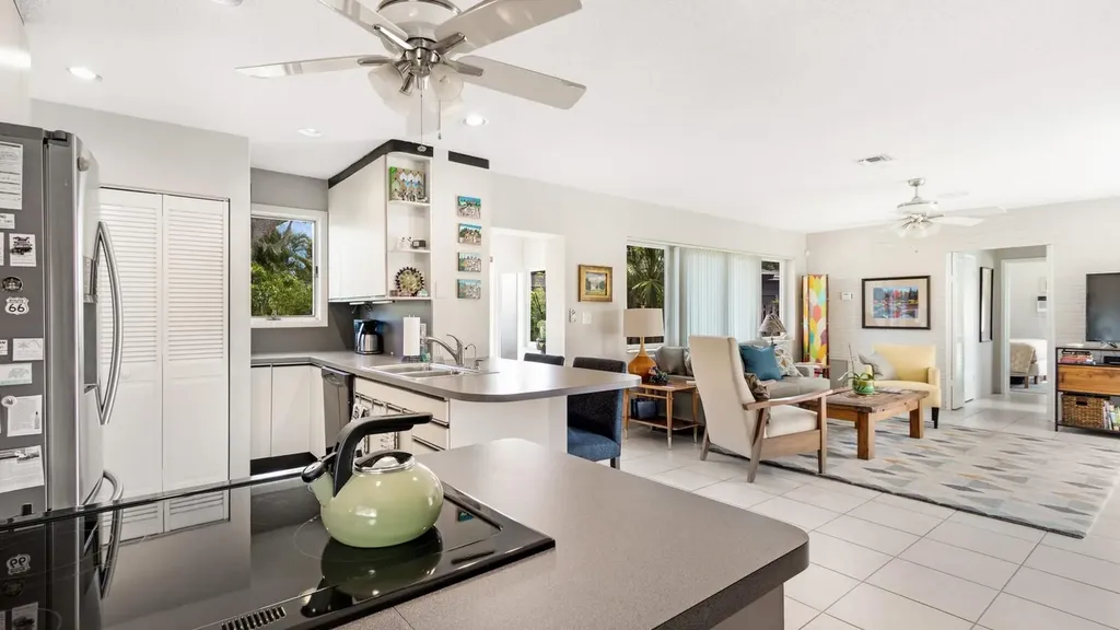 2156 NE 27th Drive Wilton Manors FL 33306