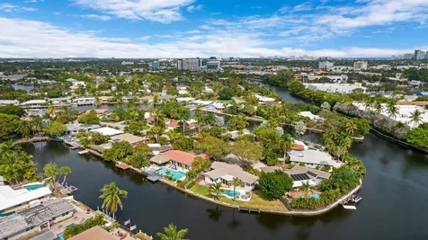 2156 NE 27th Drive Wilton Manors FL 33306