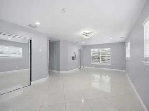 434 Australian Circle Lake Park FL 33403