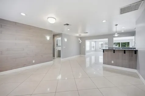 434 Australian Circle Lake Park FL 33403