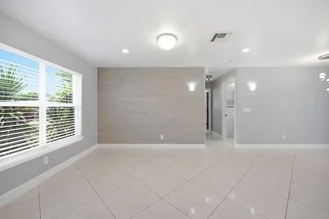 434 Australian Circle Lake Park FL 33403