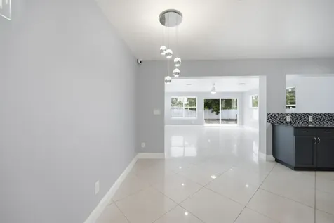 434 Australian Circle Lake Park FL 33403