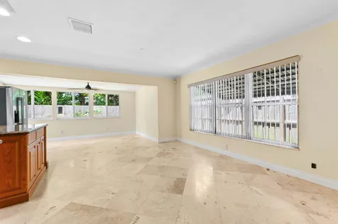 138 NE 29th Street Wilton Manors FL 33334