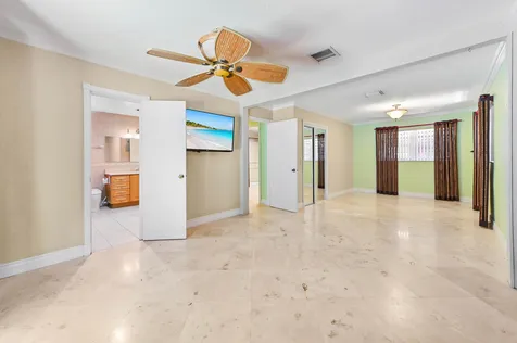 138 NE 29th Street Wilton Manors FL 33334
