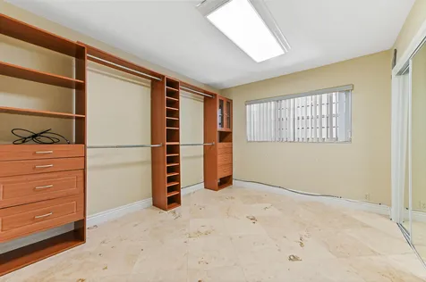 138 NE 29th Street Wilton Manors FL 33334