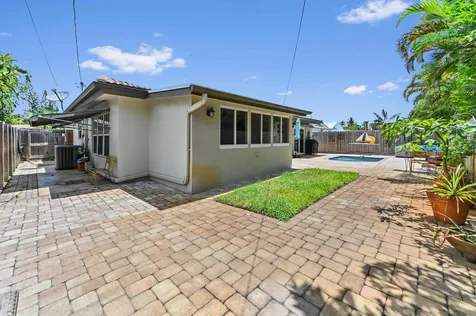 138 NE 29th Street Wilton Manors FL 33334