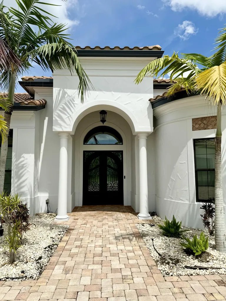 134 SE Fiore Bello Port St Lucie FL 34952