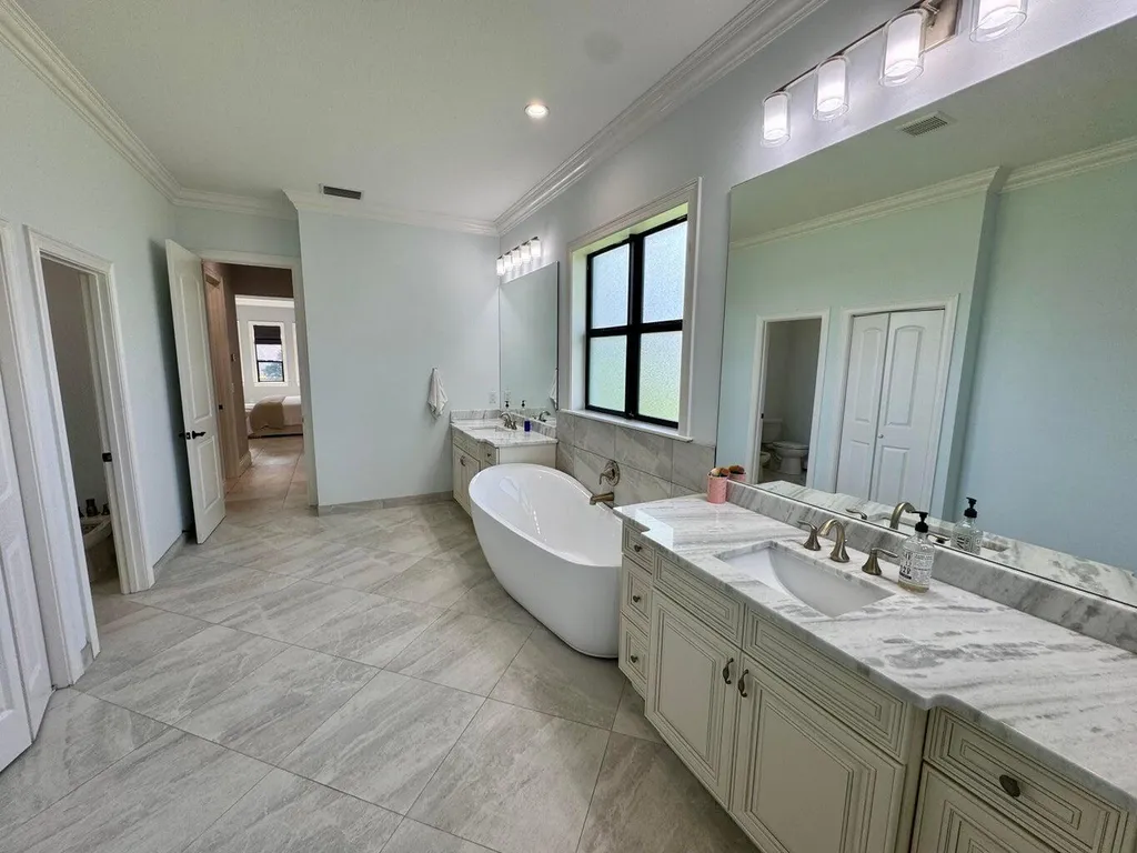 134 SE Fiore Bello Port St Lucie FL 34952