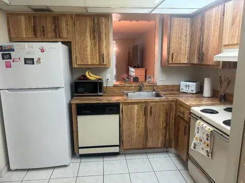 7561 NW 1st Street Margate FL 33063