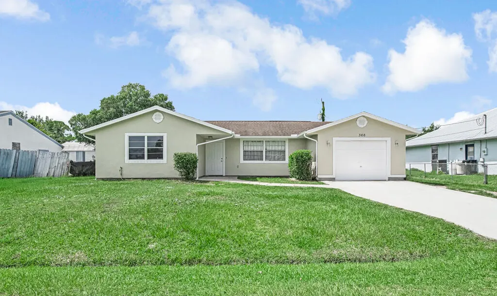 366 SE Lancaster Avenue Port St Lucie FL 34984