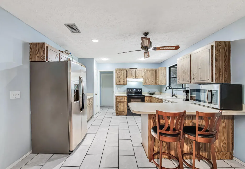 366 SE Lancaster Avenue Port St Lucie FL 34984