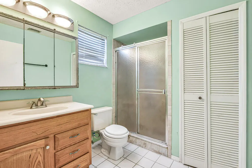 366 SE Lancaster Avenue Port St Lucie FL 34984