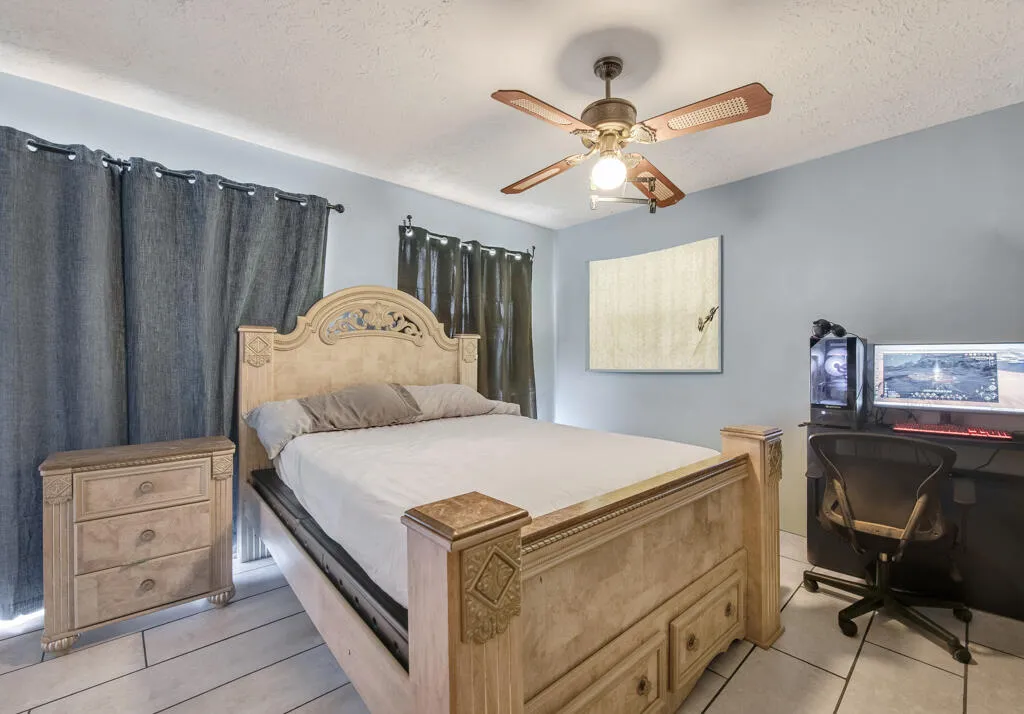 366 SE Lancaster Avenue Port St Lucie FL 34984