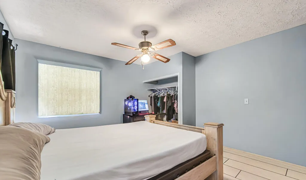 366 SE Lancaster Avenue Port St Lucie FL 34984