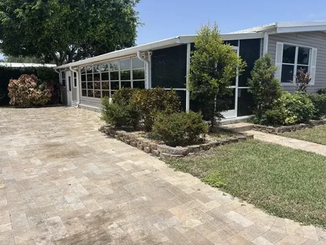 6700 NW 45th Avenue Coconut Creek FL 33073