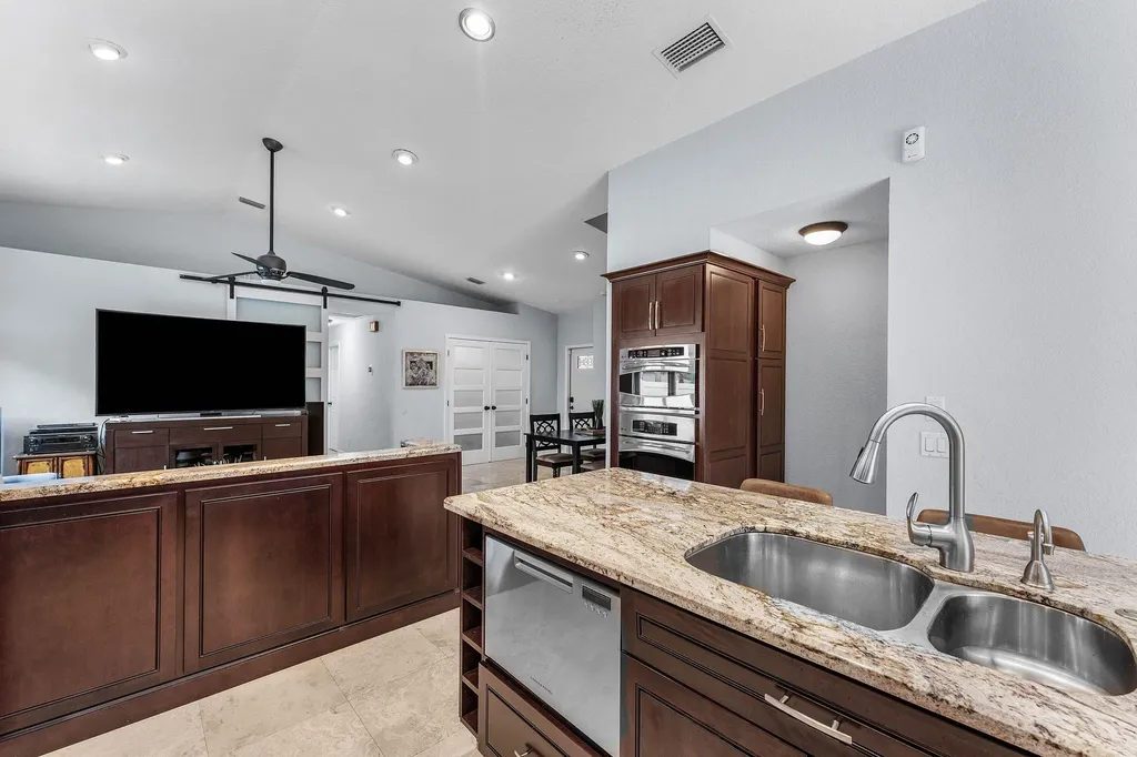 7076 Middlebury Drive Boynton Beach FL 33436