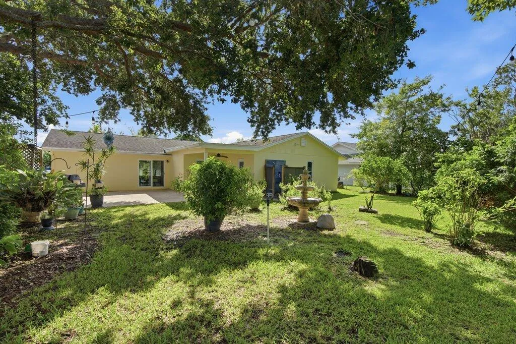 108 Gibraltar Street Royal Palm Beach FL 33411