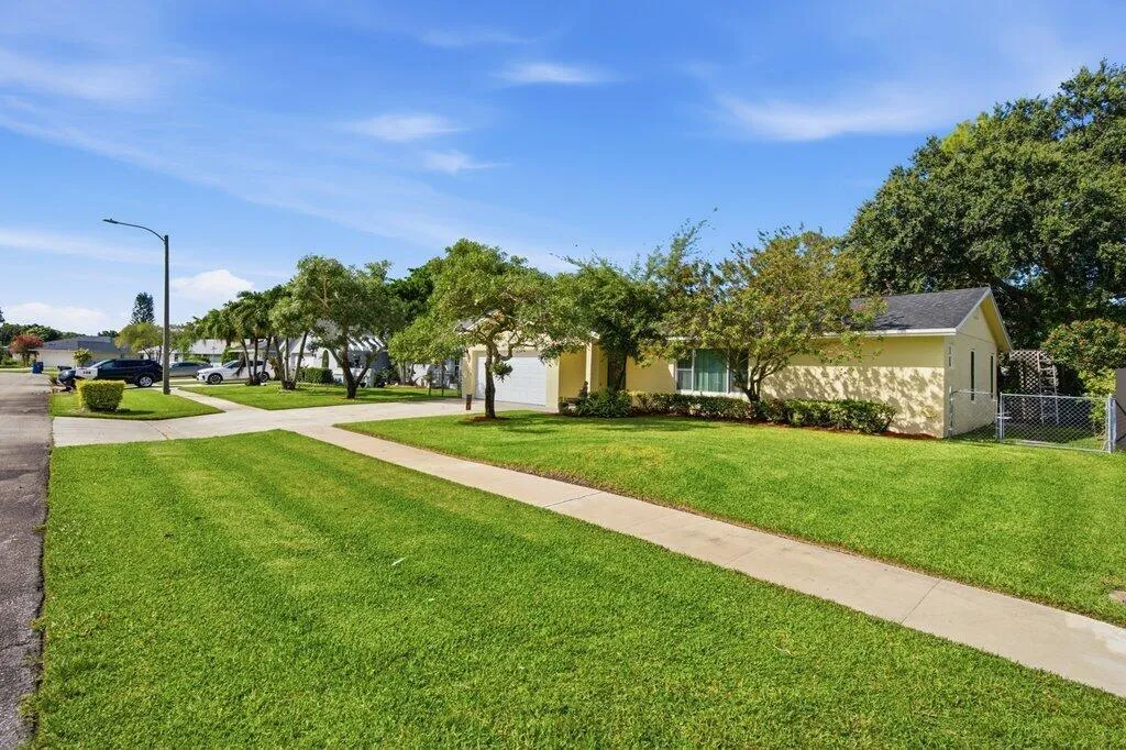 108 Gibraltar Street Royal Palm Beach FL 33411