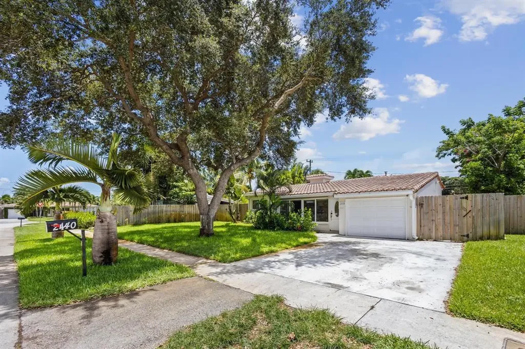 2440 SW 16th Street Fort Lauderdale FL 33312