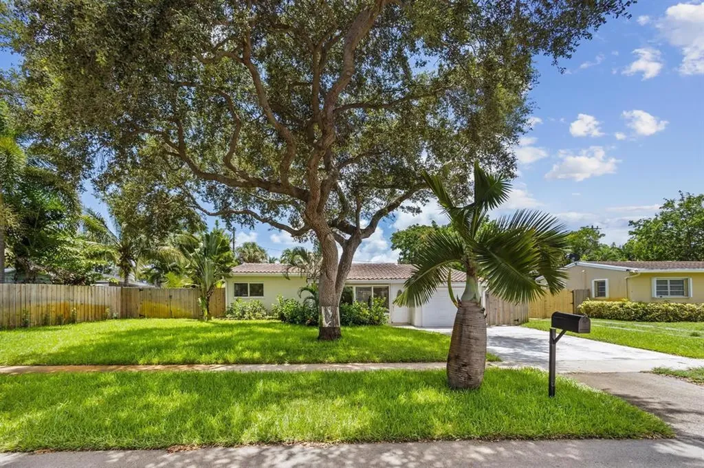 2440 SW 16th Street Fort Lauderdale FL 33312