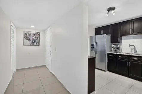 410 Lakeview Drive Weston FL 33326
