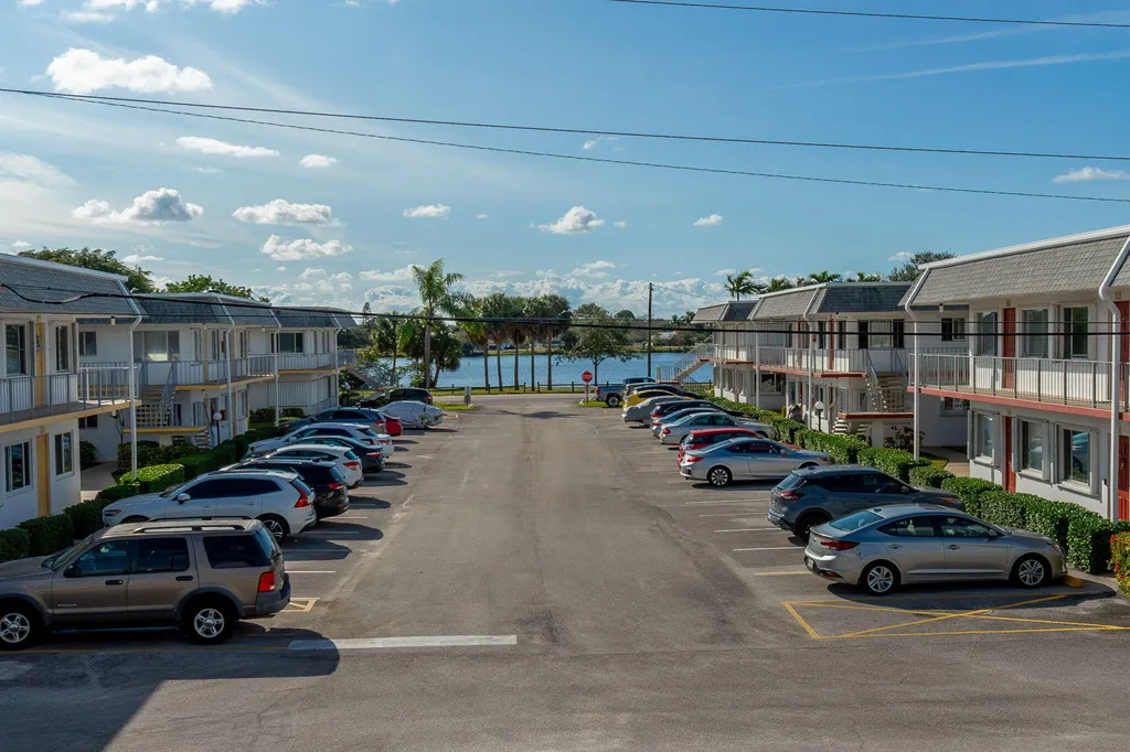 3280 Cynthia Lane Lake Worth Beach FL 33461