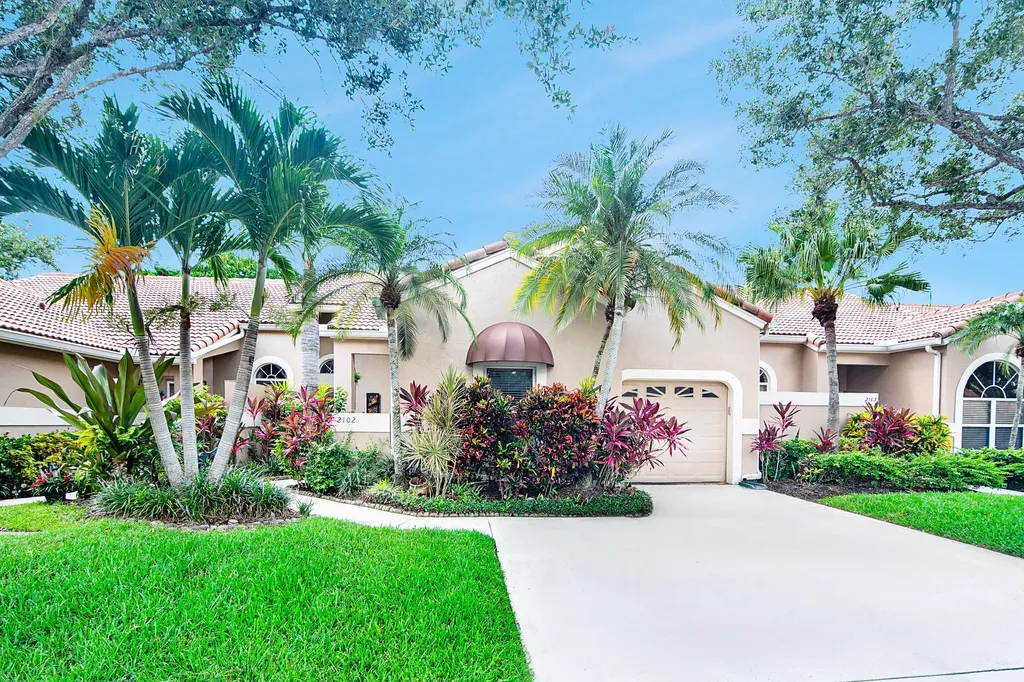2102 Mahogany Place Palm Beach Gardens FL 33418